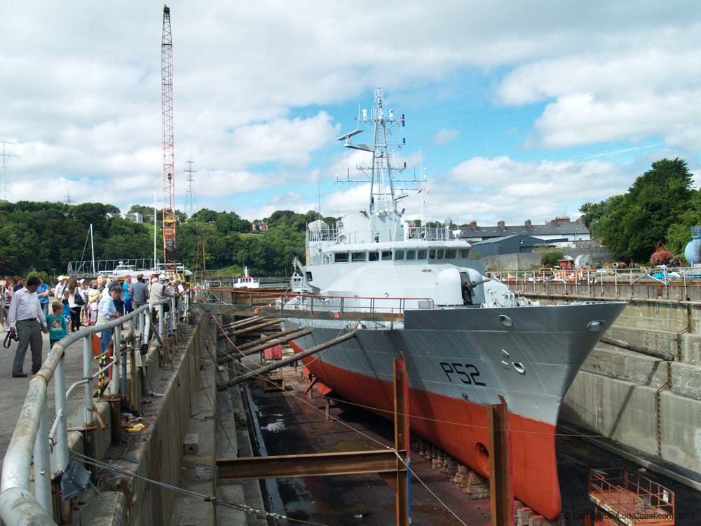 KG254954 LE Niamh P52 Dry Dock Verolme